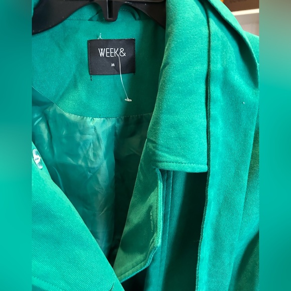 Beautiful Green Coat size M - Picture 5 of 9